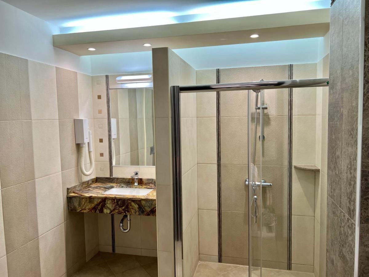 אוהריד Aleksandar Villa & Spa מראה חיצוני תמונה